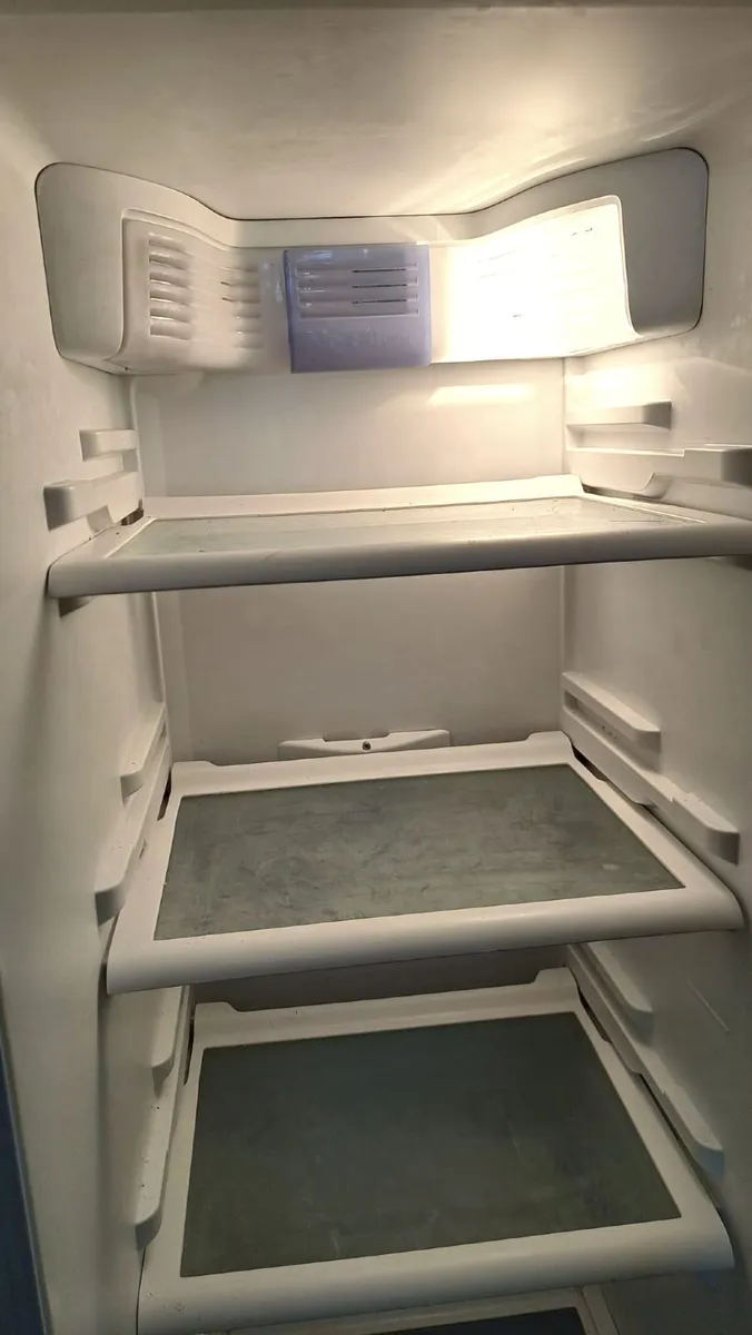 Free fridge freezer - Image 4