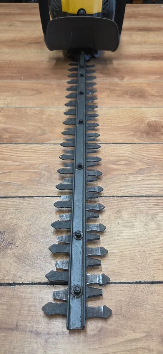 Hedge trimmer - Image 2