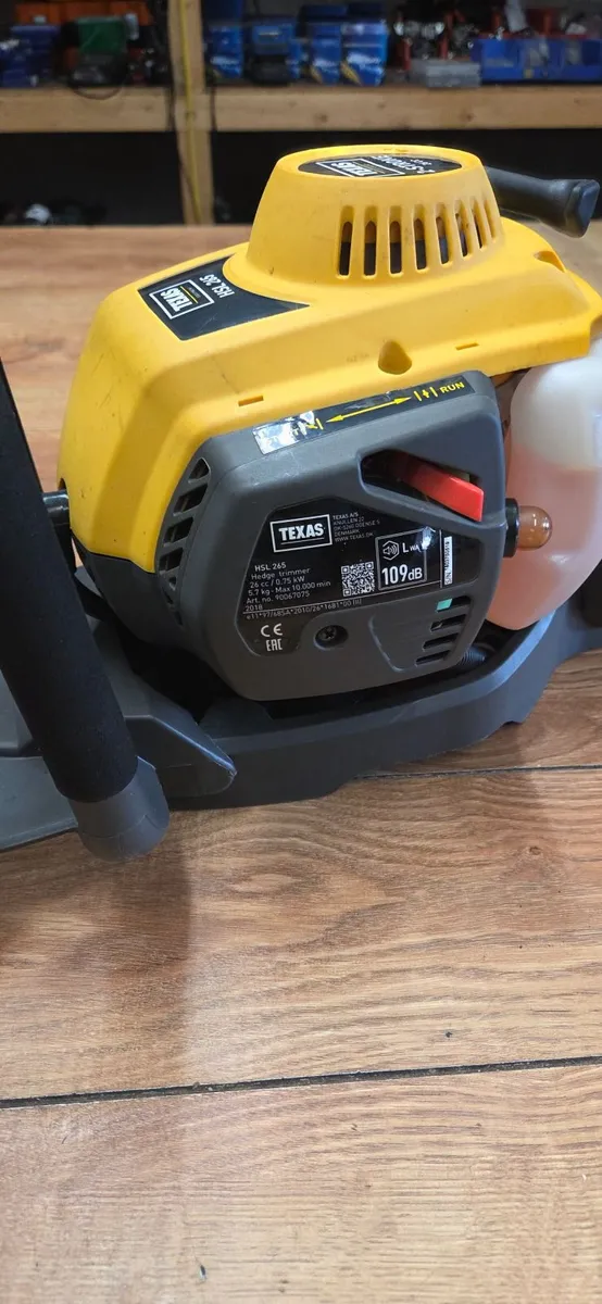 Hedge trimmer - Image 1