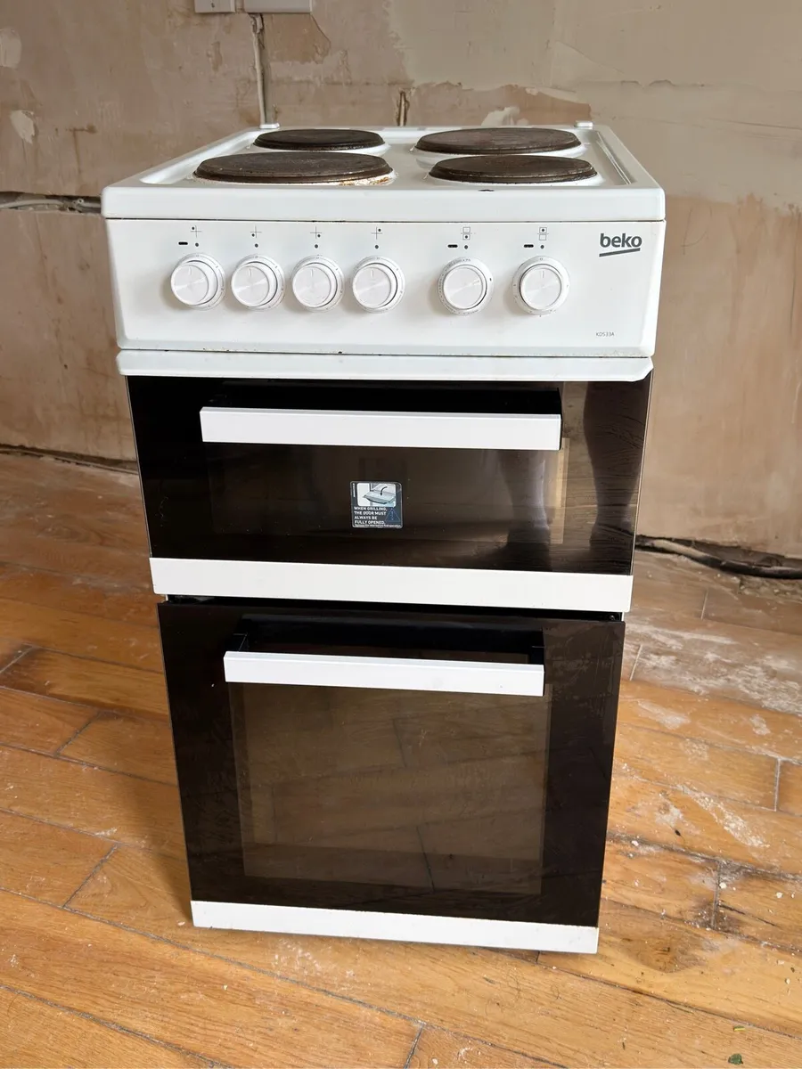 Beko 50cm Freestanding electric cooker and grill - Image 1