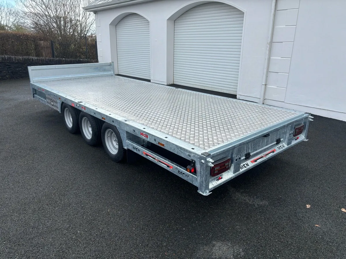 16ft Flatbed builders trailer - Image 4