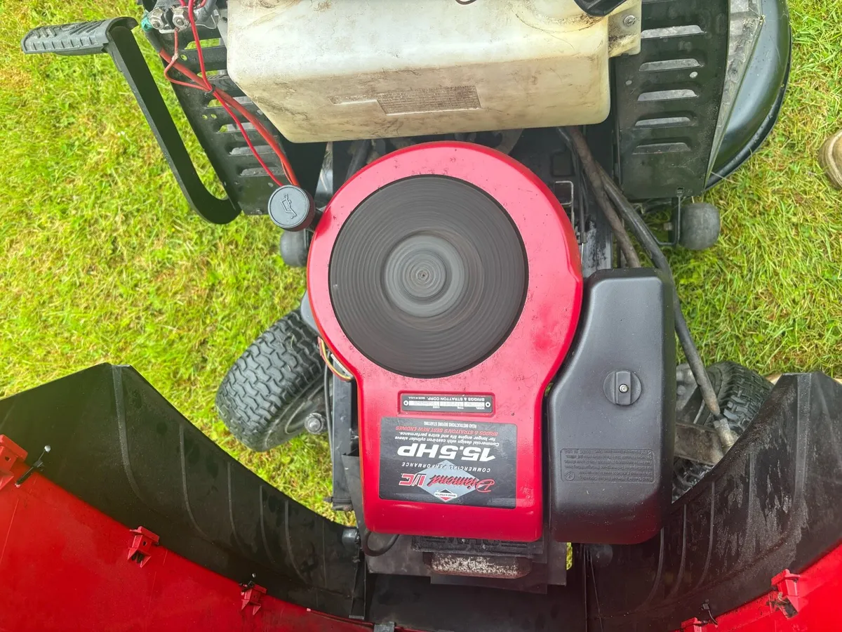 Castle garden ride on mower - Image 4