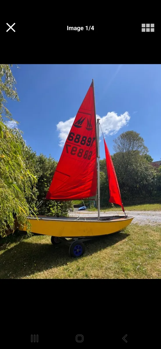 Mirror sailing dingy