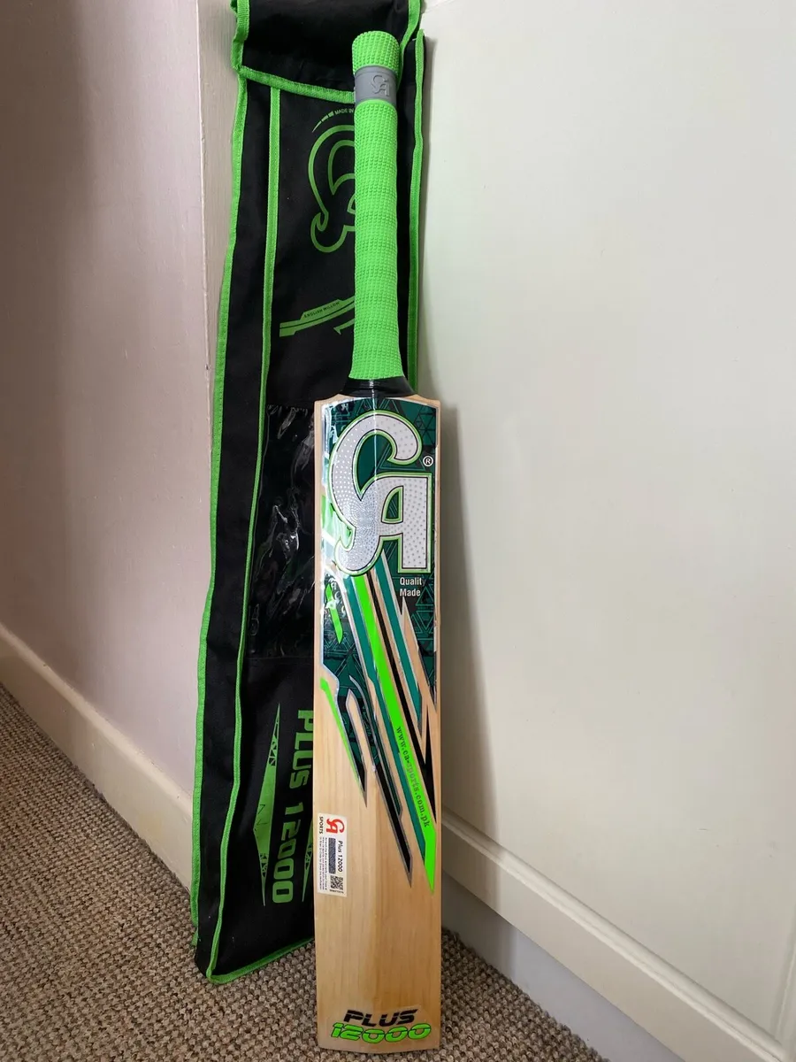 CA 12000 Cricket Bat - Image 2