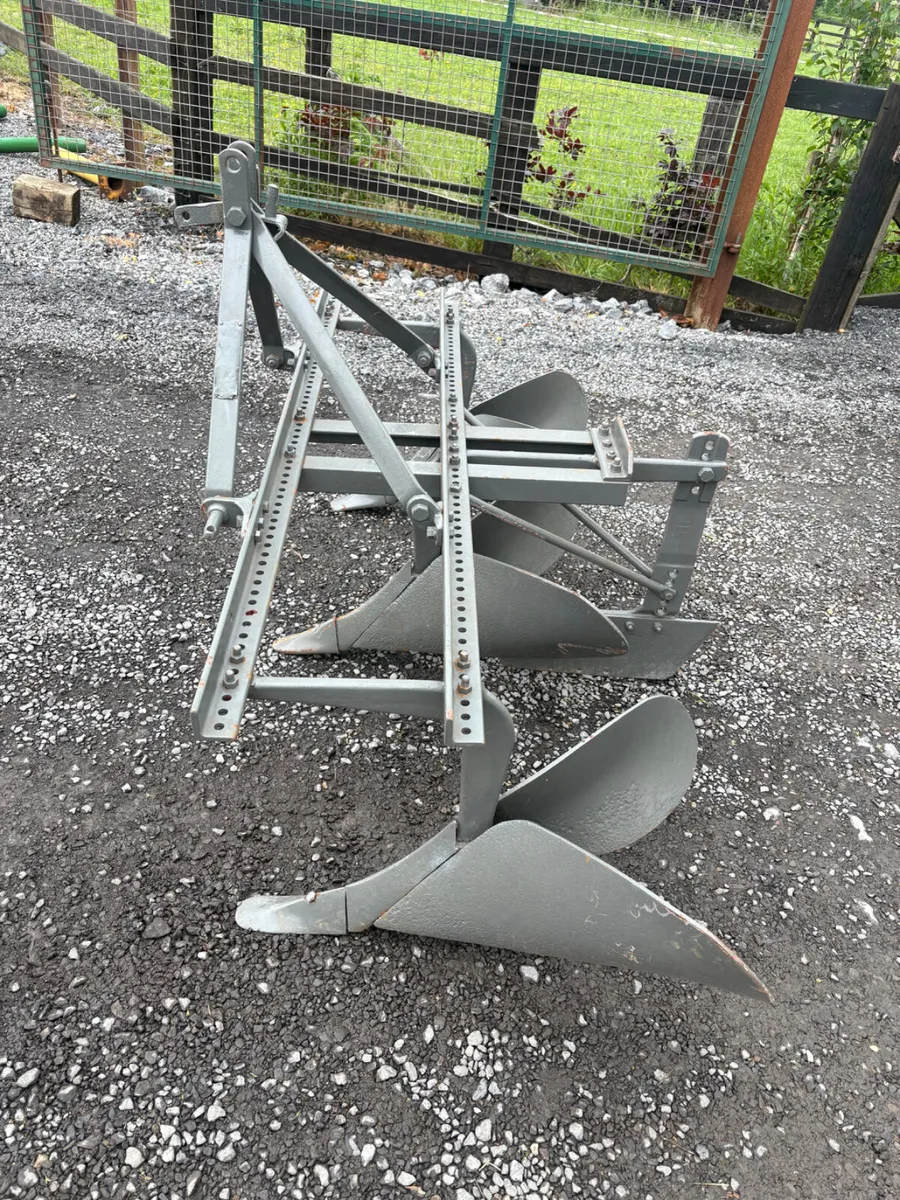Massey Ferguson Drill Plough - Image 4
