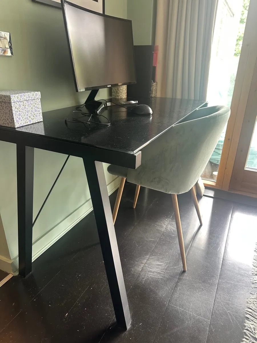 Black desk - Image 2