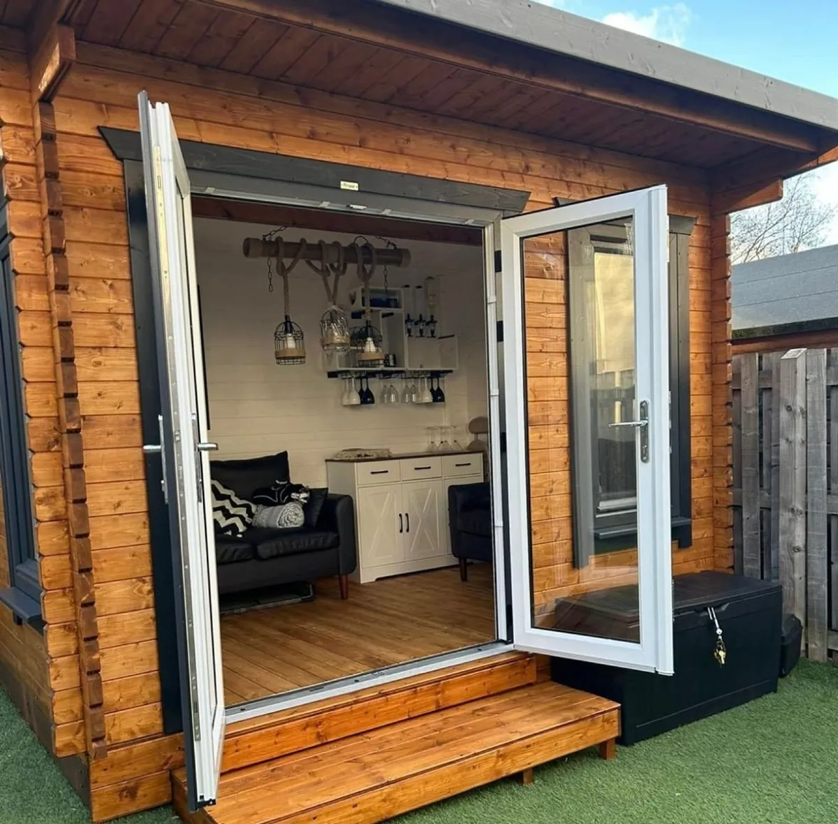 🏡 BANK HOLIDAY LOG CABIN SALE NOW ON 🏡 - Image 4