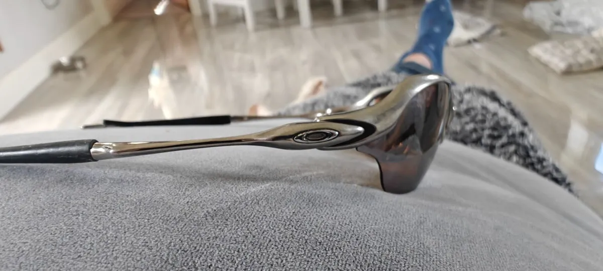 Oakley Romeo 2 sun glasses - Image 4