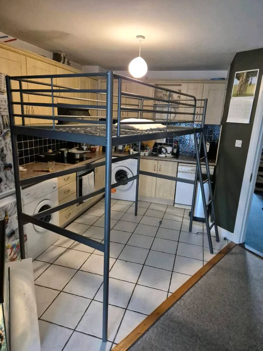 Single bunk bed metal - Image 1