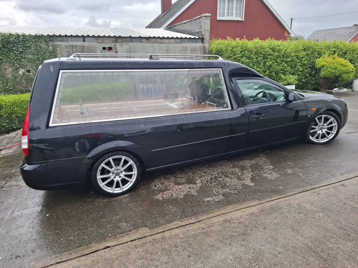 2003 Ford Mondo Hearse Automatic - Image 2