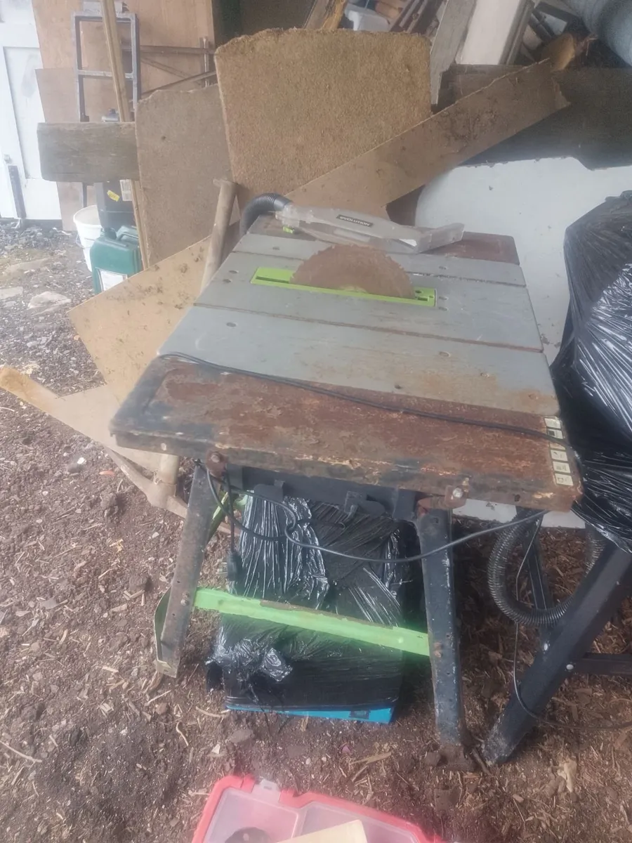 Table saw - Image 1