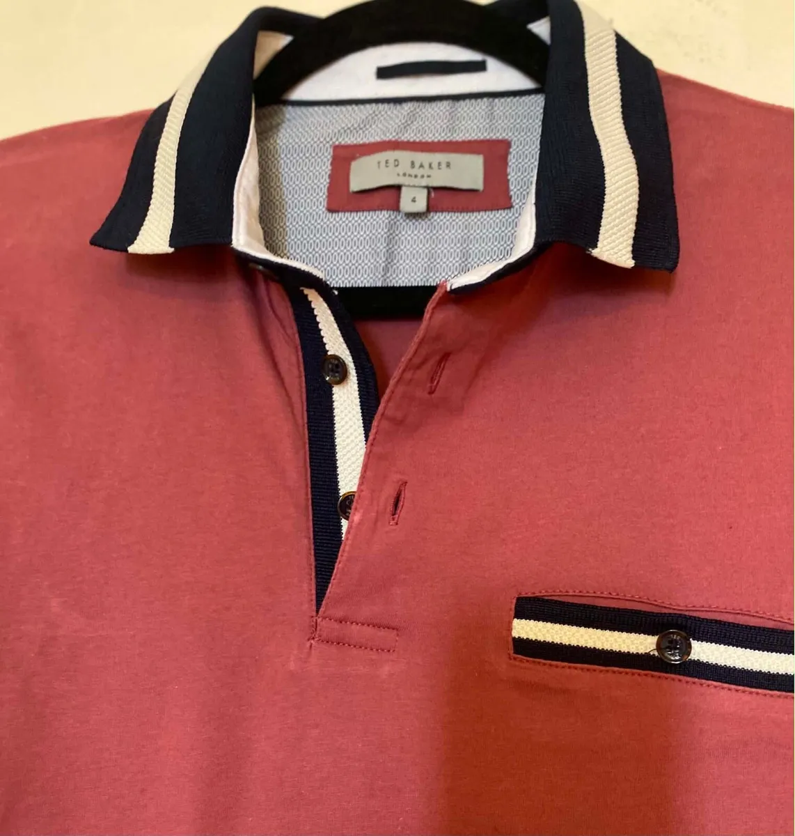 Ted Baker mens Polo shirt (fits like a medium) - Image 2