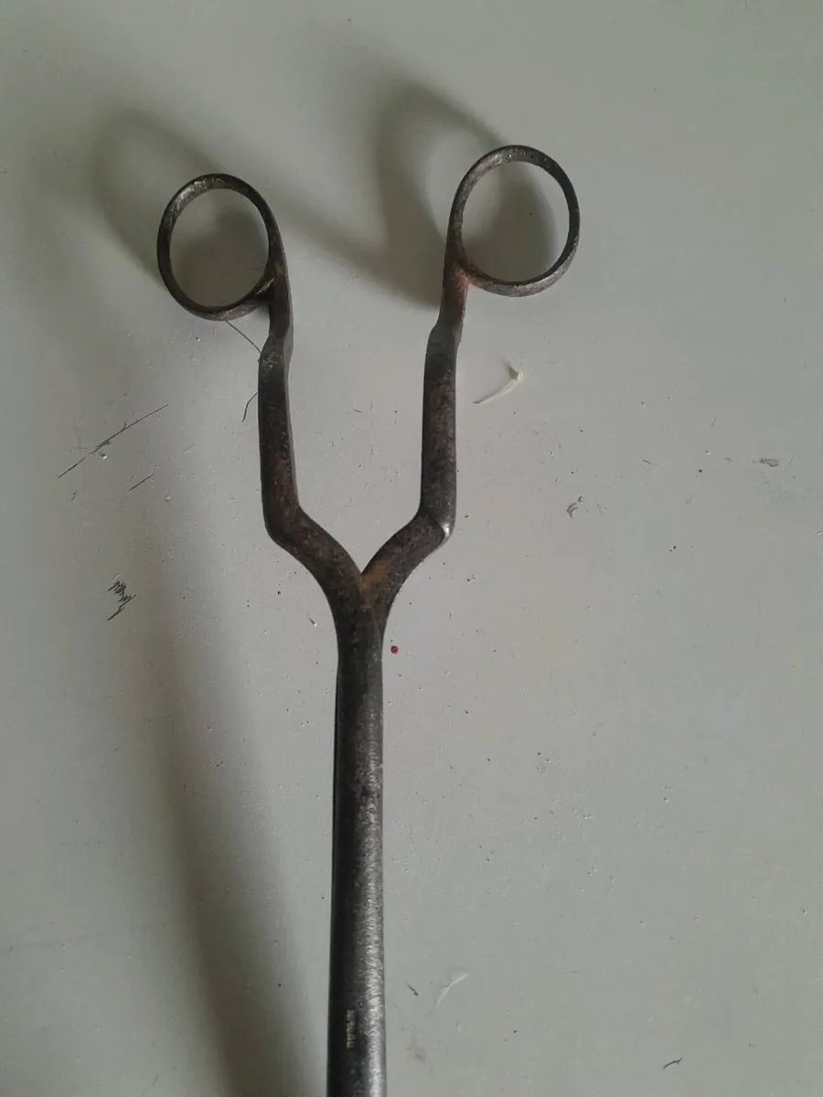 Vintage bullet  forecps - Image 3