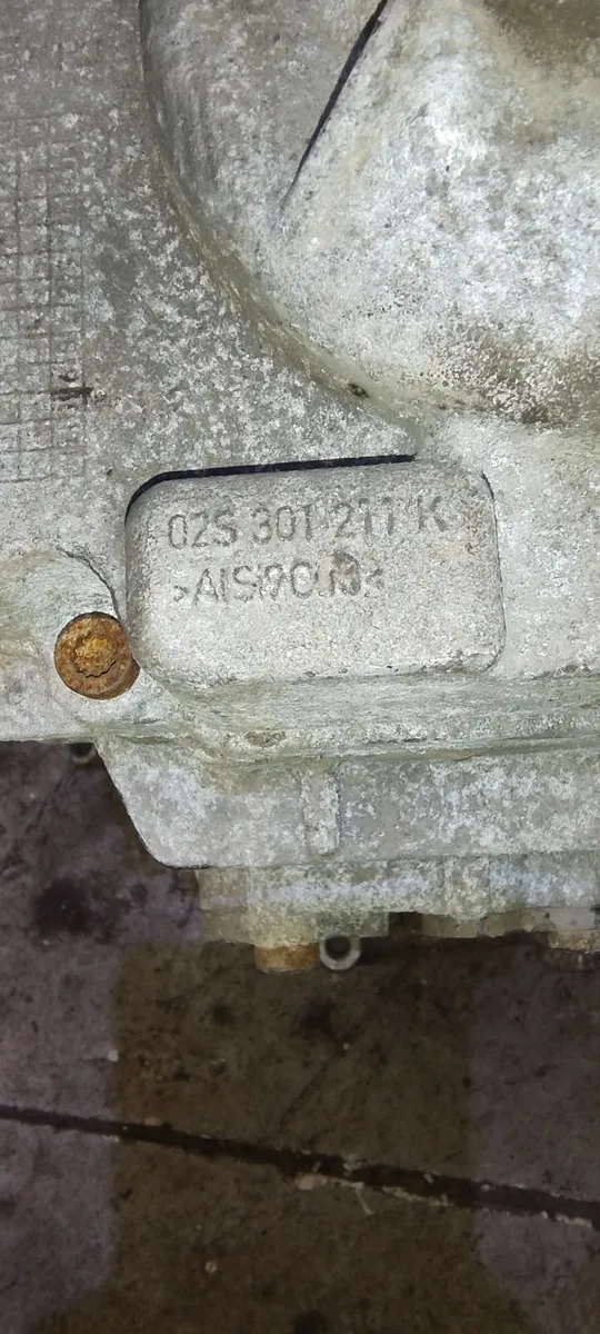 VW Passat Gearbox - Image 1