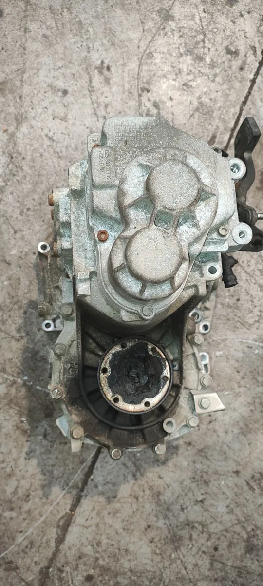 VW Passat Gearbox - Image 3
