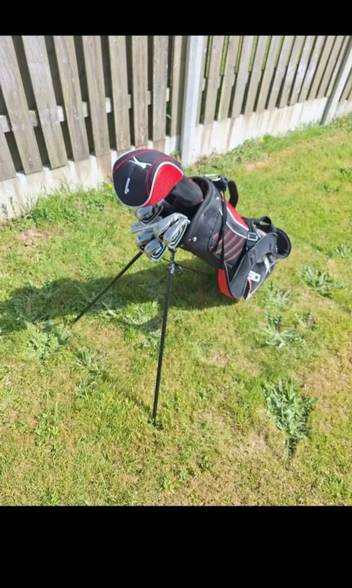 Slazenger golf clubs - Image 1