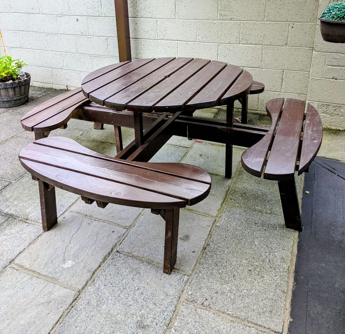 Garden bench - Image 1