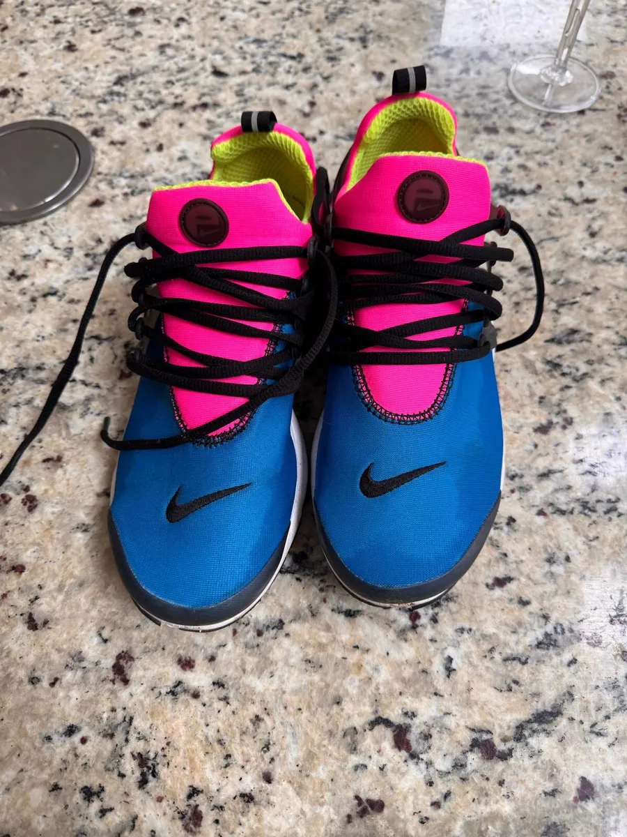 Nike Runners size 8 - Image 1