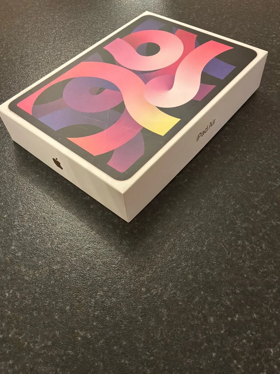 Apple iPad Air - Image 1