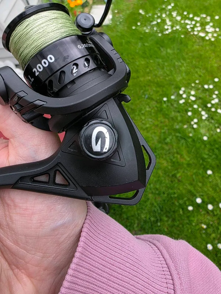 Spinning reel size 2000 with braid - Image 4