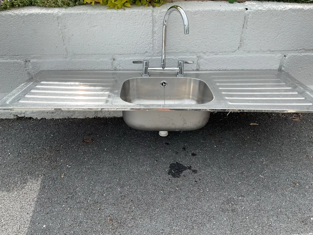 Kitchen sink - Image 2