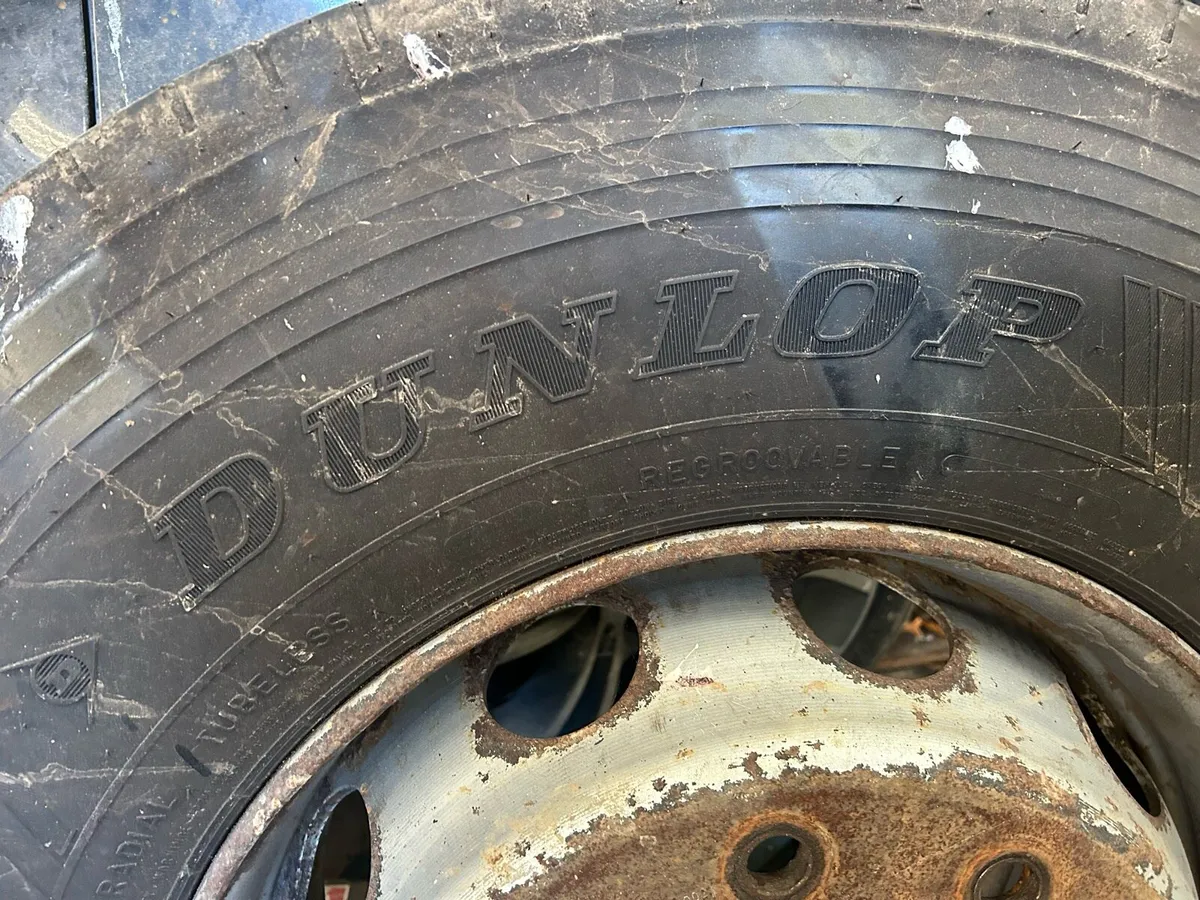 315/80/22.5 Tyres - Image 2