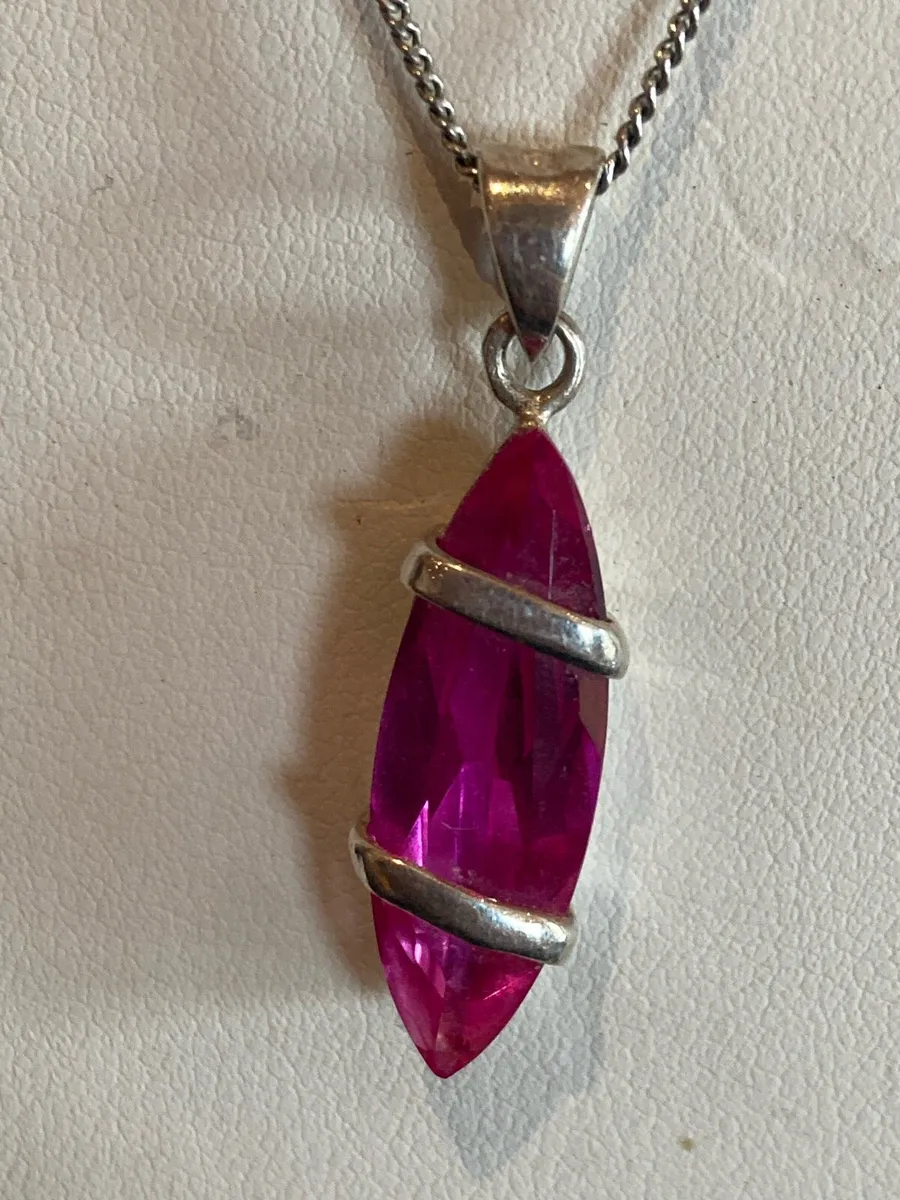 Sterling Silver pink crystal pendant and chain - Image 2