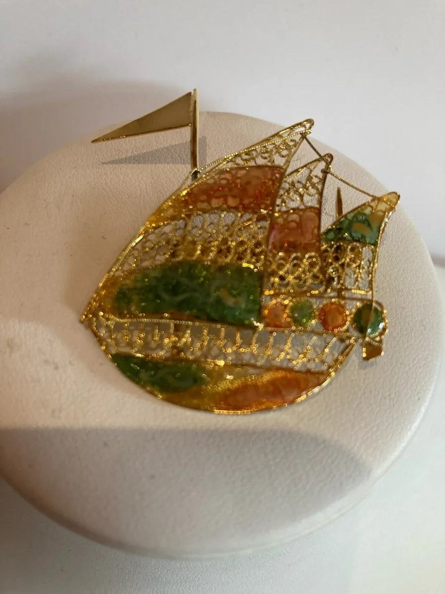 Sterling Silver with gold plated ship brooch - Image 2