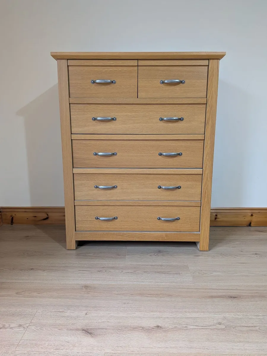 Chest of drawers - Image 1