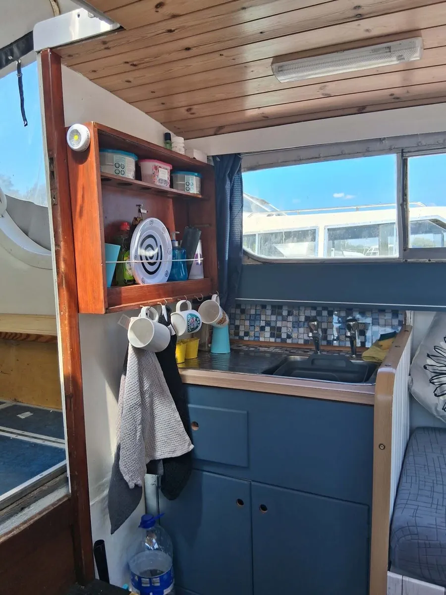 27ft Elysian Centre console - Image 4