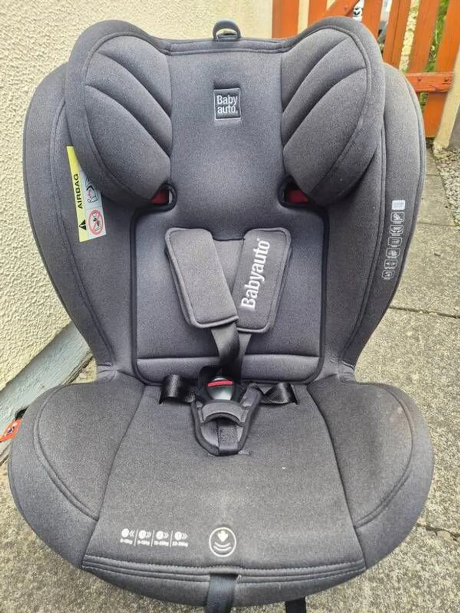 Car Seat 360 spin - Image 1