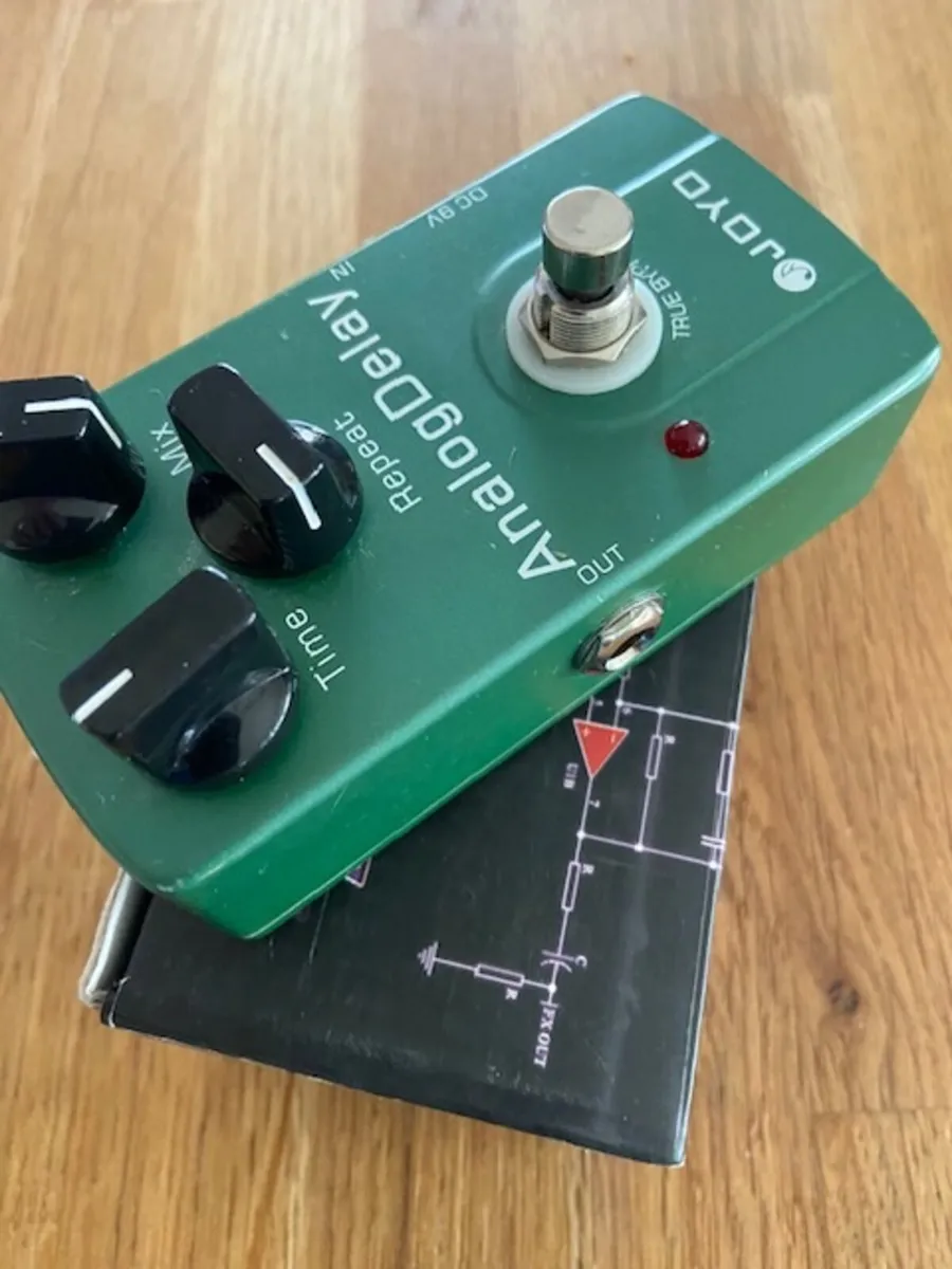Guitar pedals, Analog Delay & Skysurfer Reverb - Image 3
