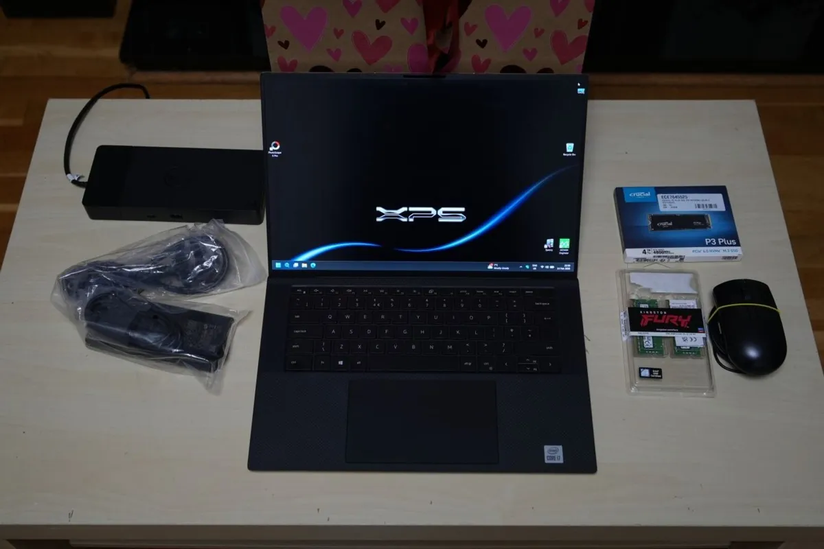 Dell XPS, 64GB RAM, 512GB + 4TB SSD + accessories - Image 1
