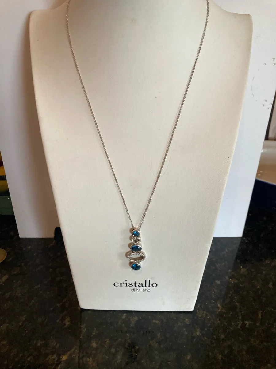 Sterling Silver pendant and chain - Image 2