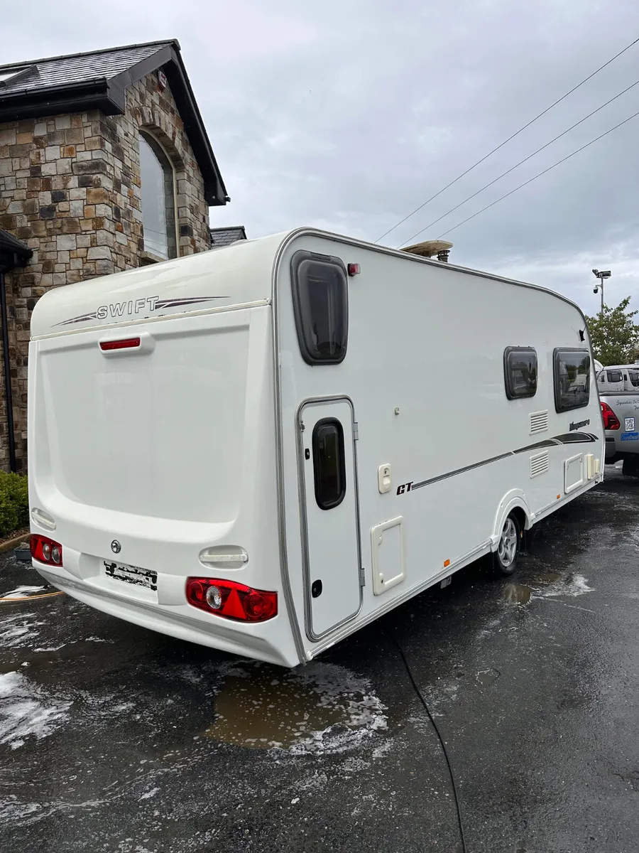 ✨STUNNING SWIFT KINGSMERE 6 BERTH✨ - Image 2