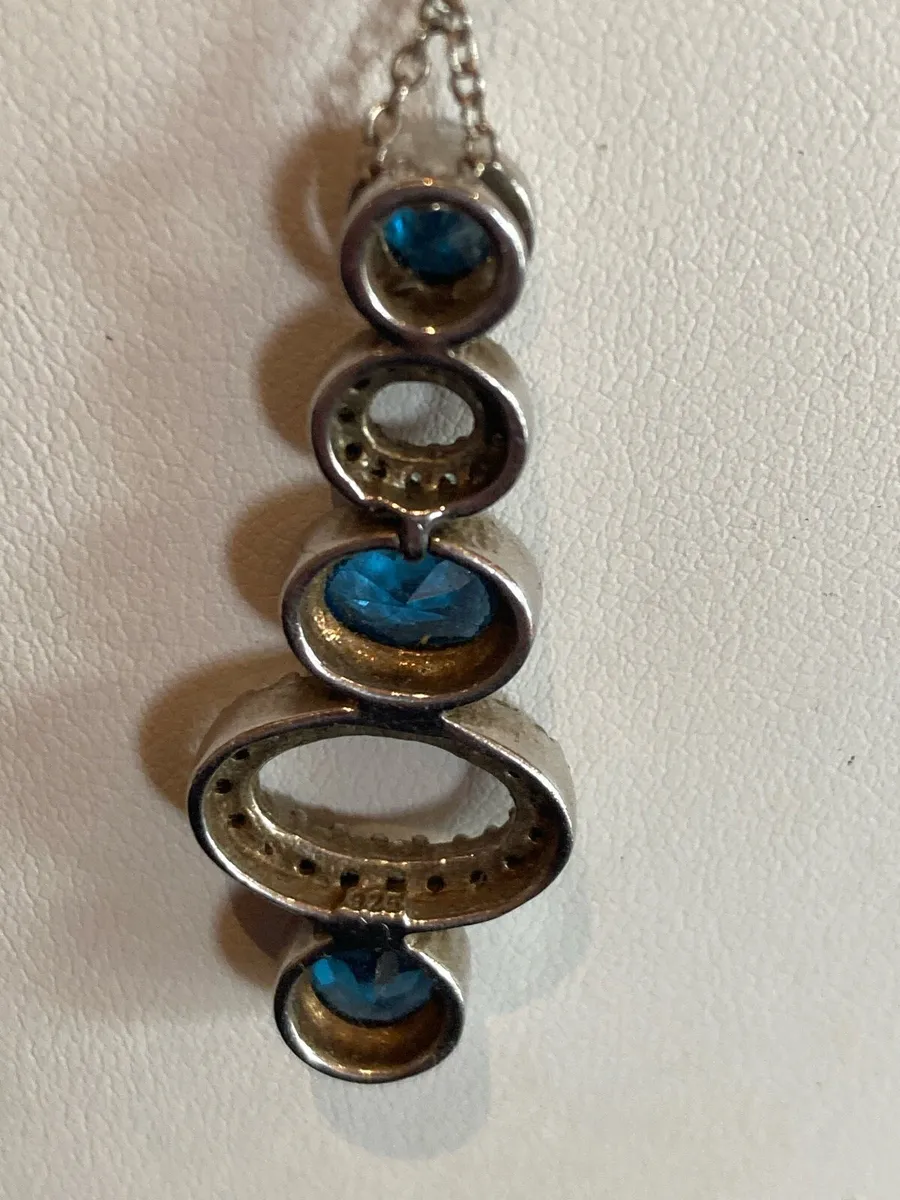 Sterling Silver pendant and chain - Image 4
