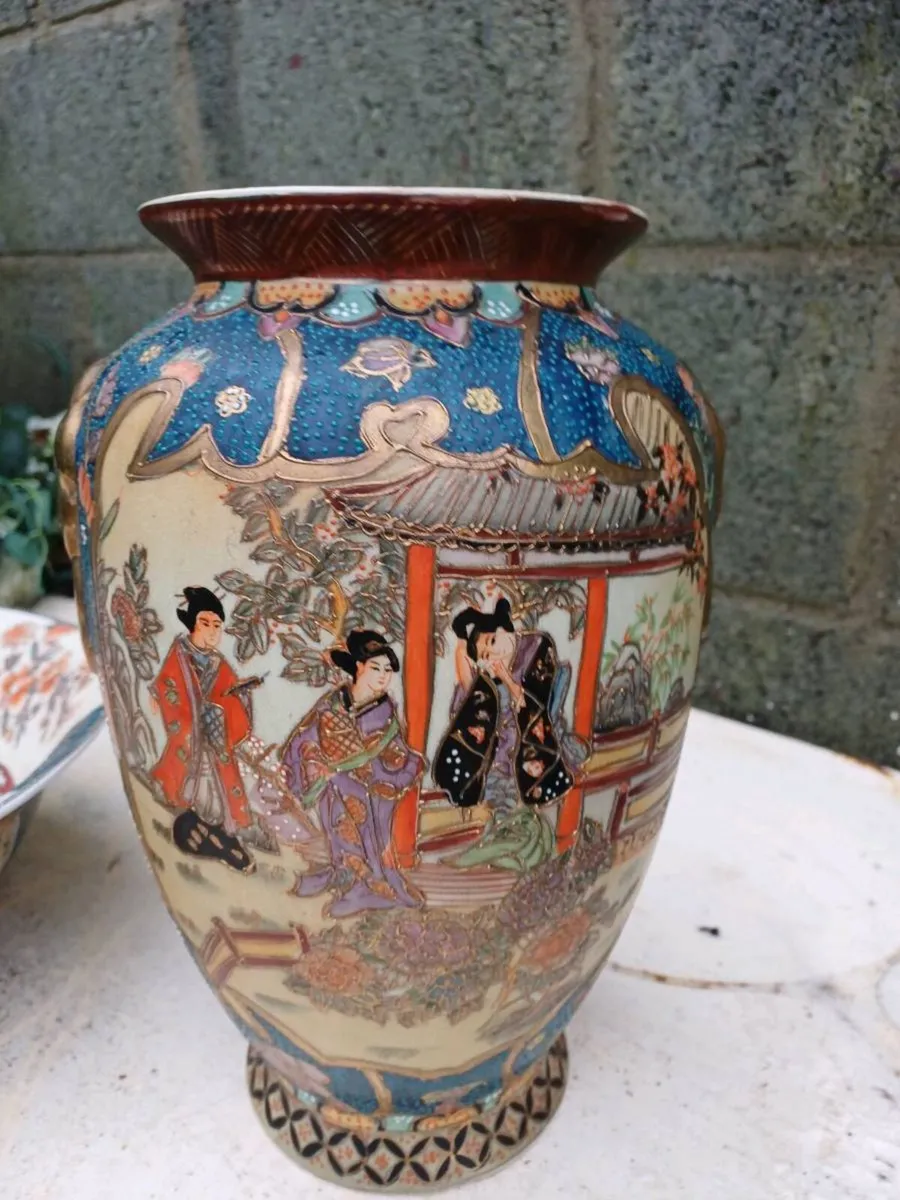 Antique Japanese Bowl & Vase - Image 4