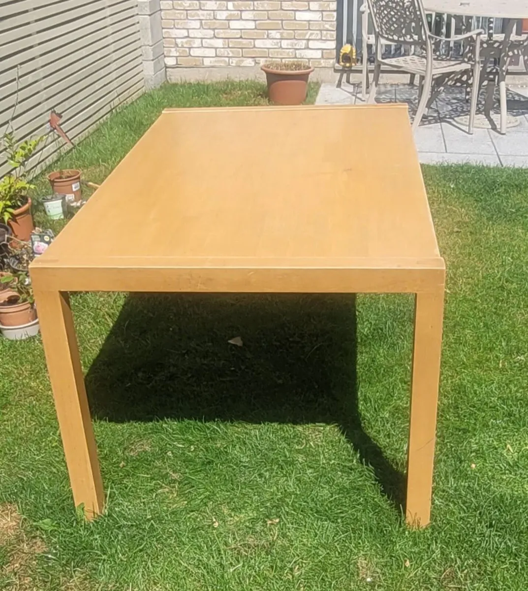 Dining table and chairs - Image 1