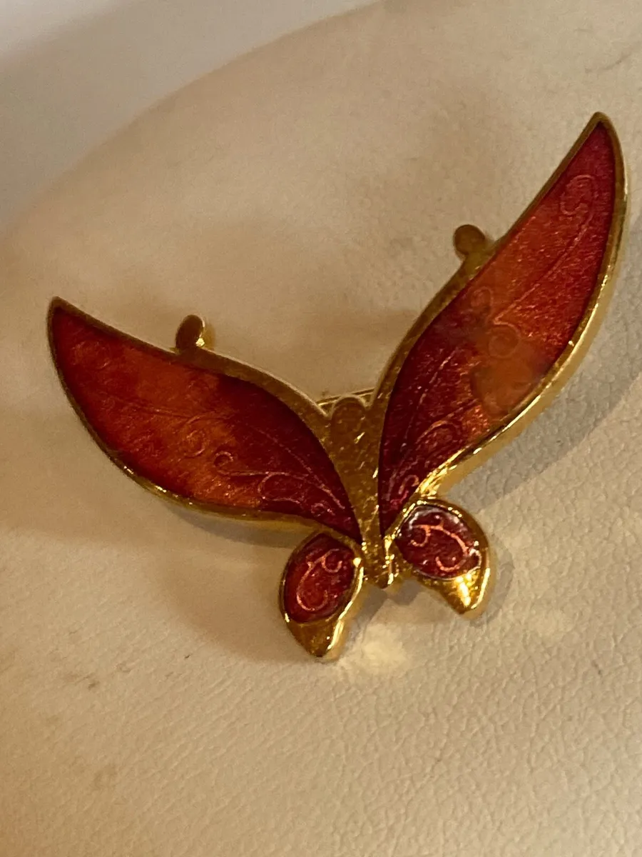 Beautiful butterfly brooch - Image 2