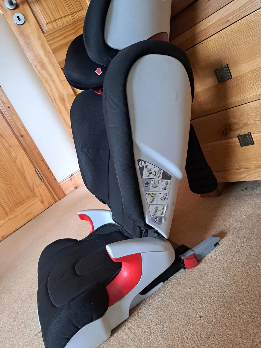 Booster chair - Image 2