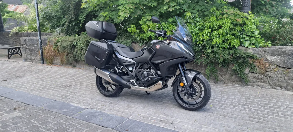 Honda NT1100 - Image 1
