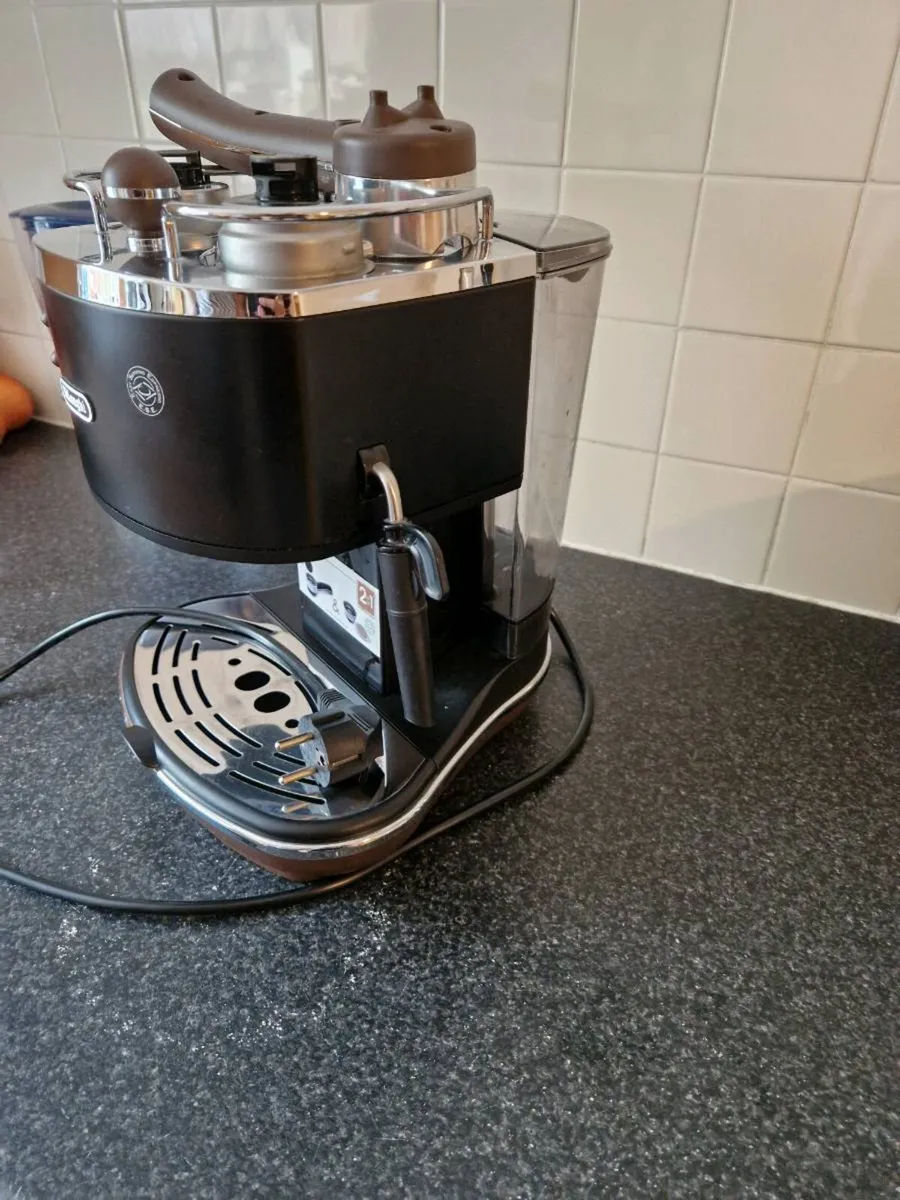 Delonghi ECOV.310 BK Coffee Machine - Image 3