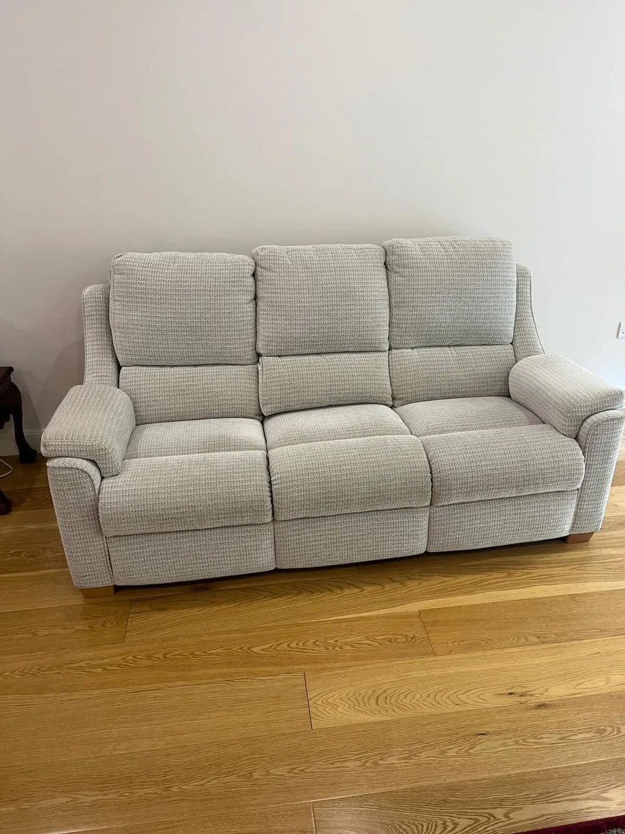 Parker knoll 3 Seater Sofa - Image 1
