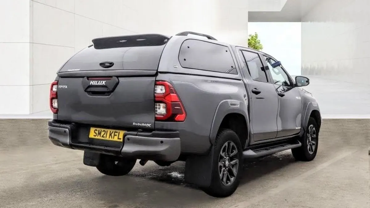 2021 Toyota Hilux 2.8 Invincible X - Image 4
