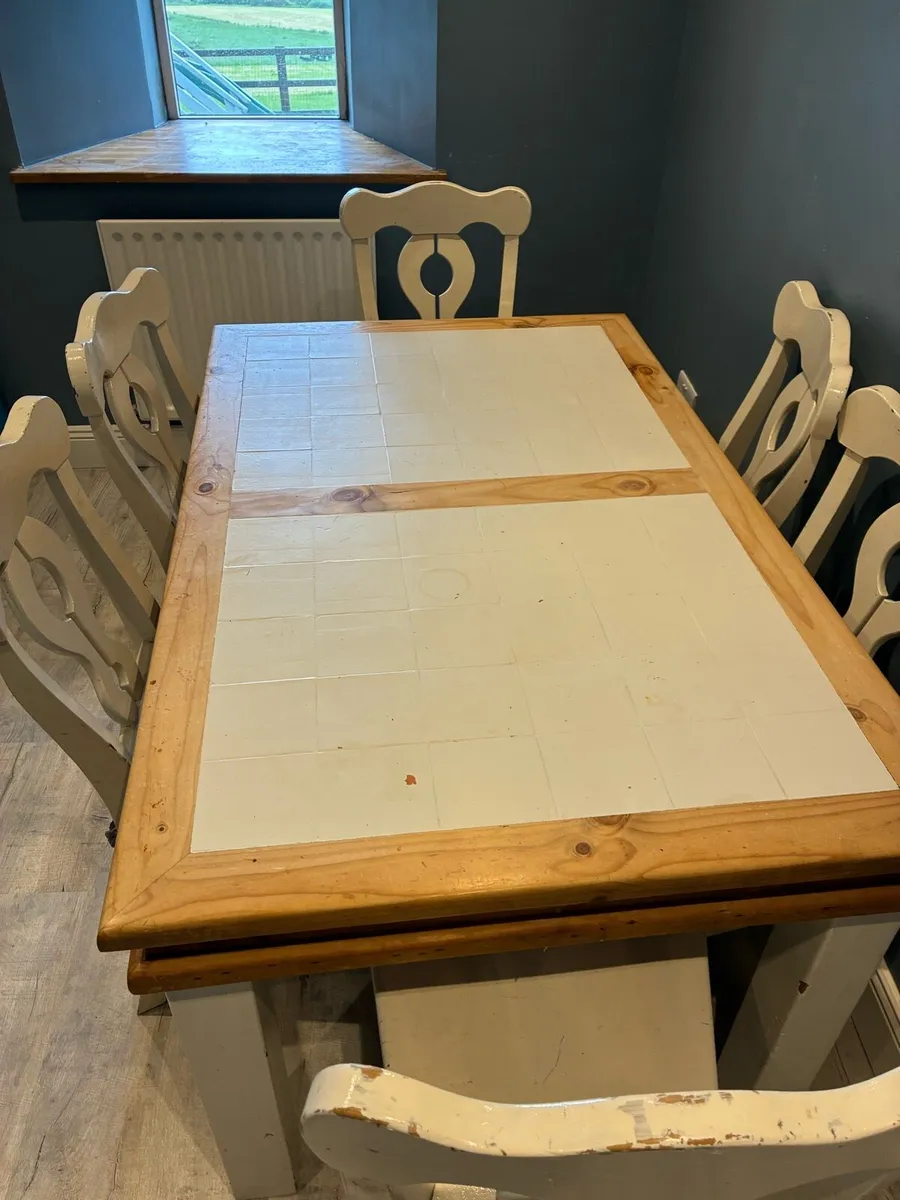 Dining Table and 6 chairs - Image 1
