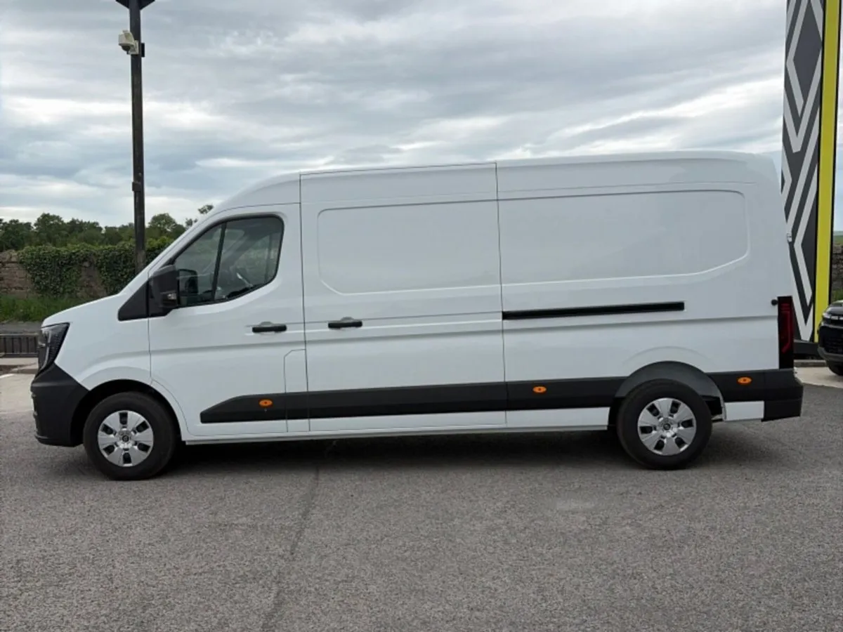Renault Master 170 AUTO 9 SPEED OPTIONSCall Noel C - Image 4
