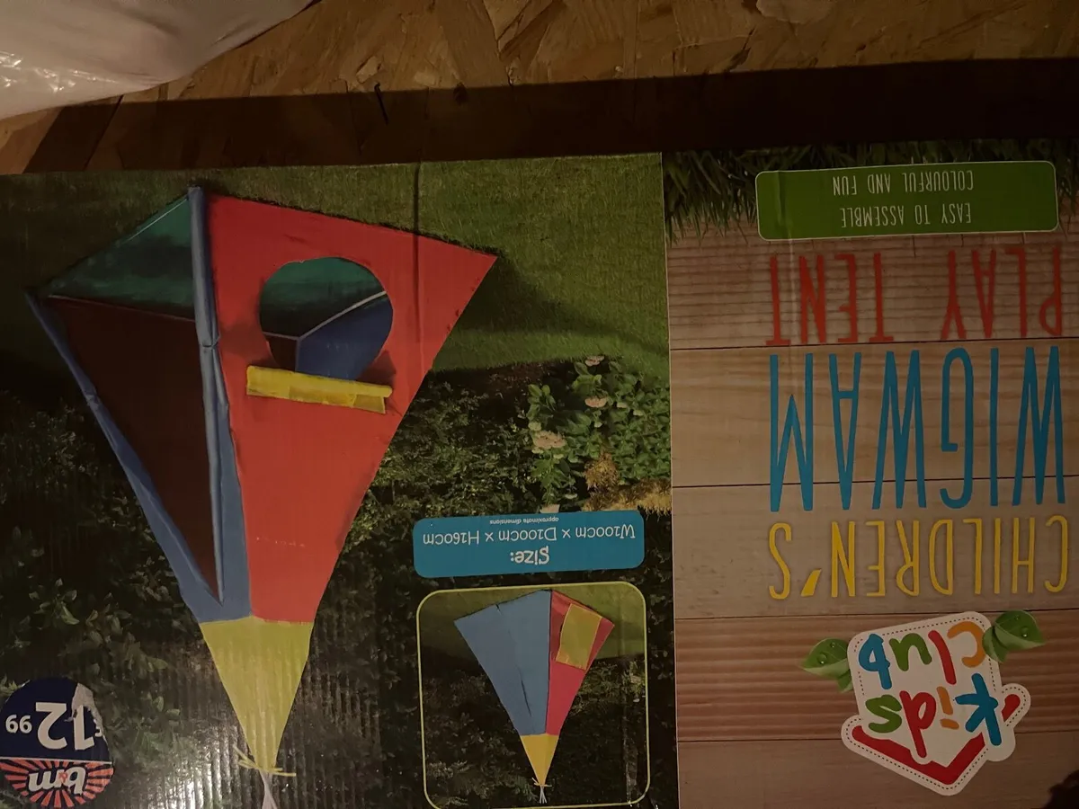 Garden play tent