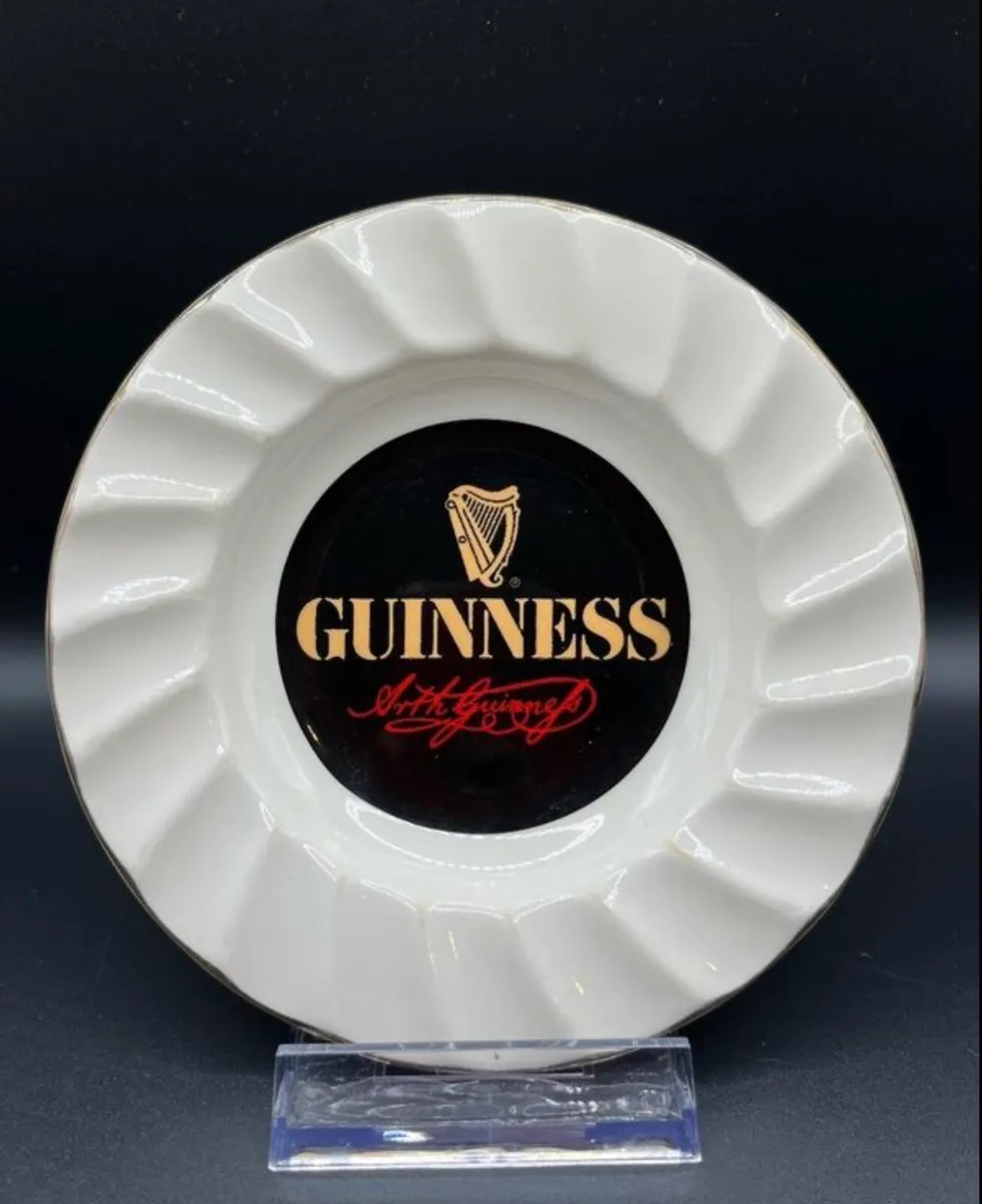 Bar collectibles - Image 1