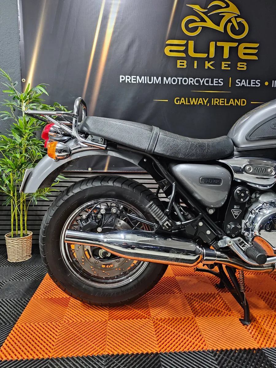 Triumph Thunderbird 900 - Image 3