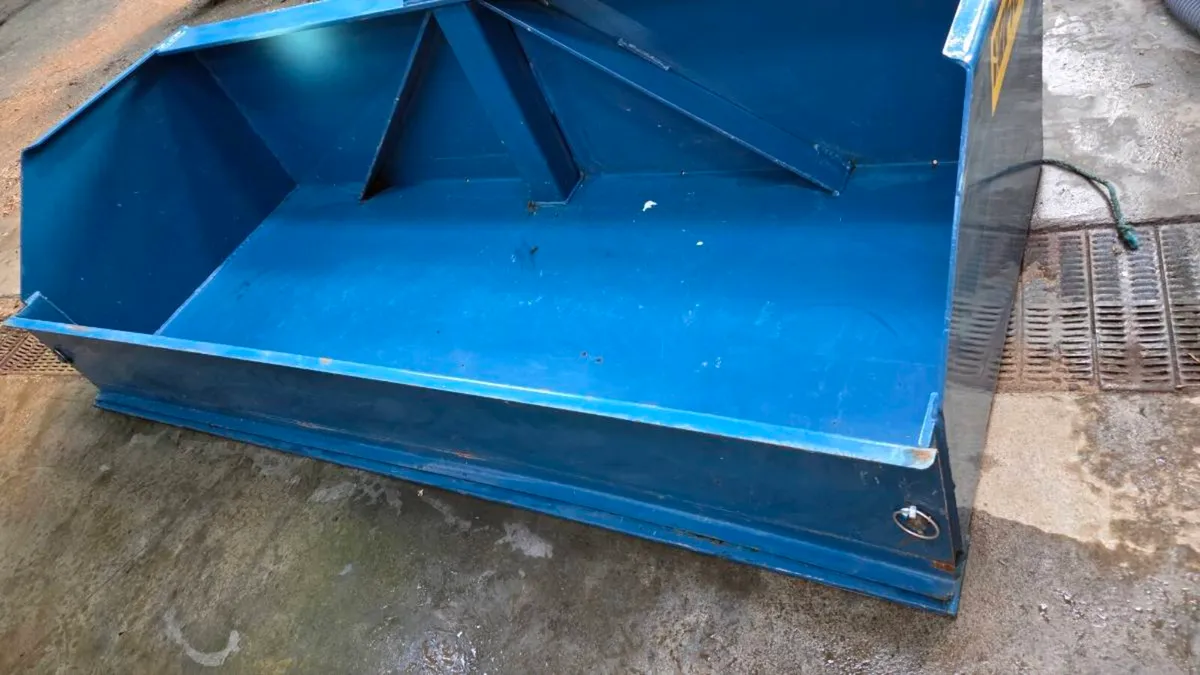 Fleming heavy duty transport box. - Image 2